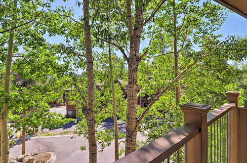 Foto 9 - Modern Breckenridge Condo, Deck + Spa Access