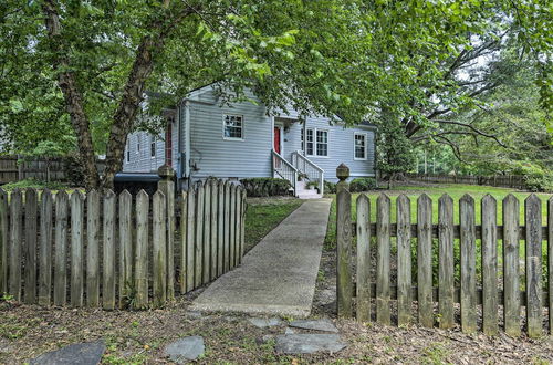 Foto 9 - Bright Home w/ Yard in Historic Fuquay-varina