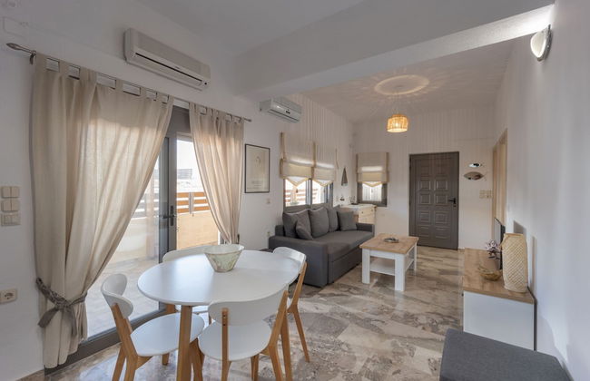 Yialos Votsalo Beach Residence by Estia - Photo 3