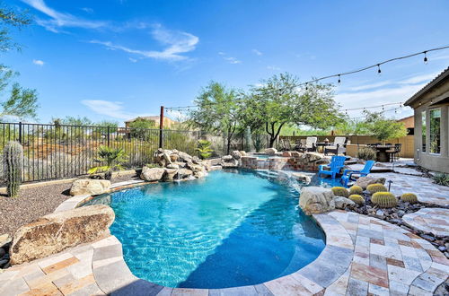 Foto 2 - Phoenix Retreat w/ Hot Tub, Pool & Mountian Views