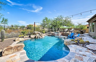 Foto 2 - Phoenix Retreat w/ Hot Tub, Pool & Mountian Views