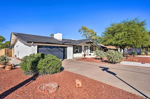 Photo 36 - Stylish Phoenix Home w/ Patio + Outdoor Oasis