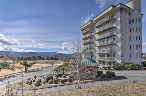 Photo 6 - Condo on Gatlinburg Golf Course: 2 Mi to Dollywood