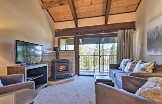 Foto 1 - Alpine Meadows Condo w/ Mtn Views Near Lake Tahoe