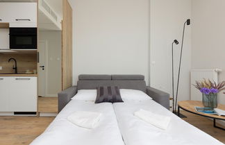 Photo 3 - Pet-friendly Kasprzaka Studio by Renters