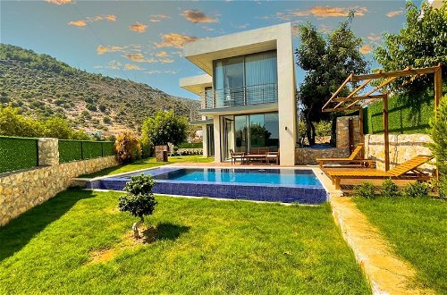 Photo 1 - Villa w Pool Jacuzzi 5 min to Marina in Antalya