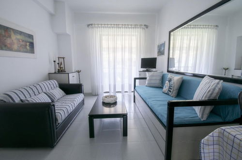 Photo 4 - Esperida Apartment by Travelpro Services