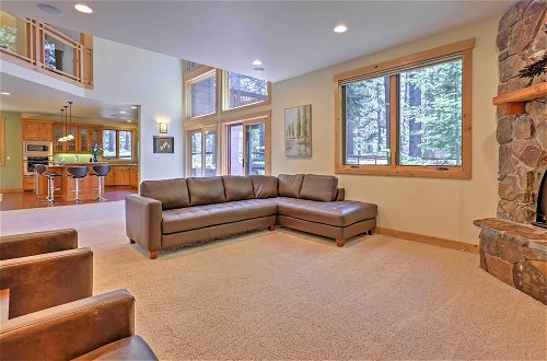 Foto 21 - Lake Tahoe Home w/ Forest Views: Ski At Heavenly
