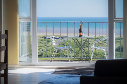 Photo 28 - Caldey - 2 Bedroom Apartment - Pendine