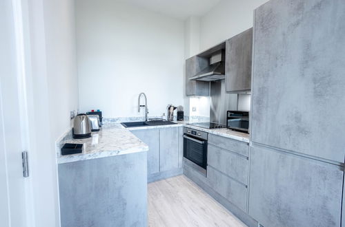 Photo 15 - Leeds Haven - Niche 1 & 2 Bedroom Apartments with Cityscape views includes parking upon availability by Sojo Stay