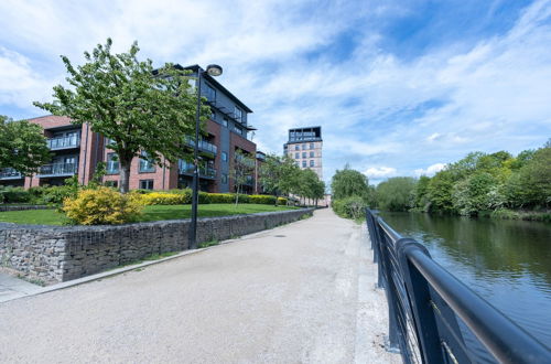 Photo 29 - Leeds Haven - Niche 1 & 2 Bedroom Apartments with Cityscape views includes parking upon availability by Sojo Stay