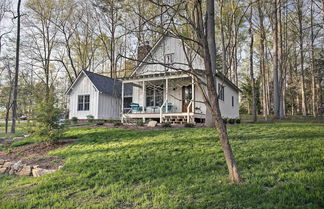 Photo 1 - Enchanting Andersonville Home Steps to Norris Lake