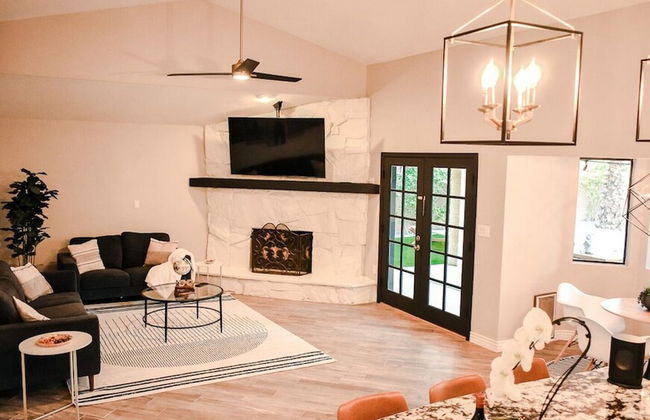 4-bdrm Vacation Dream Home W/backyard Paradise! - Foto 10