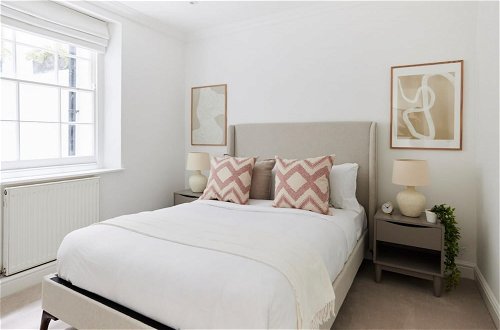 Foto 28 - The Kensington Chelsea Escape - Stunning 5bdr With Patio Terrace
