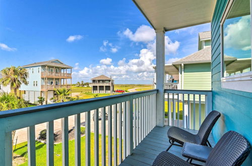 Foto 13 - Peaceful Galveston Getaway w/ Deck: Walk to Beach