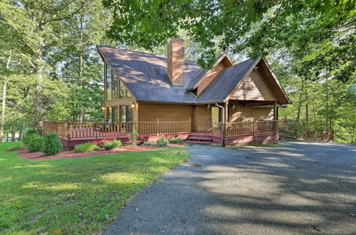 Photo 33 - Majestic Caldwell Retreat w/ Wraparound Deck