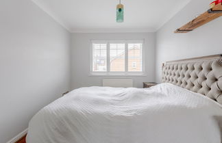 Foto 1 - Serene and Spacious 2 Bedroom House in South Wimbledon