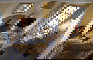 Foto 9 - Cosy Secret Cottage in a Beautiful Walled Garden