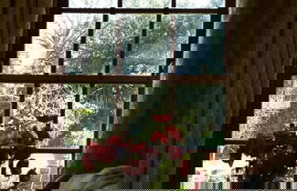 Foto 13 - Cosy Secret Cottage in a Beautiful Walled Garden