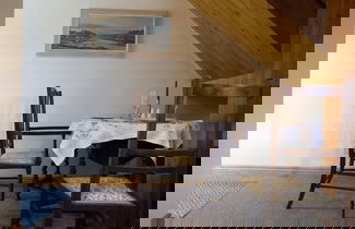 Foto 11 - Cosy Secret Cottage in a Beautiful Walled Garden