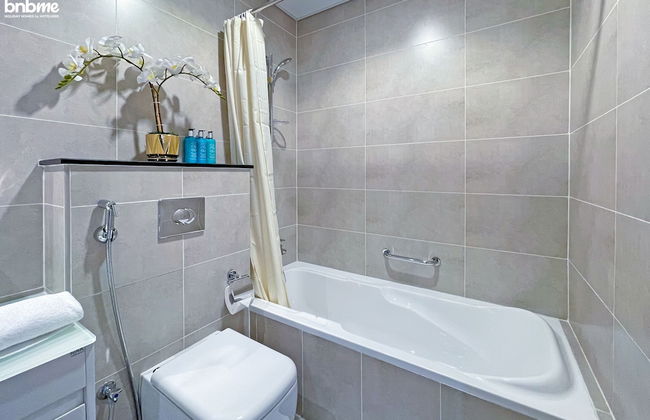bnbme | Damac Hills Carson Tower | STUDIO - Foto 11