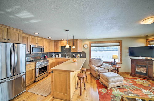 Photo 5 - Lake Pend Oreille Condo w/ Porch & Mountain View