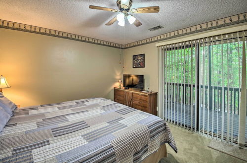 Photo 15 - Cozy Retreat w/ Deck: 3 Mi to Desoto Golf Course