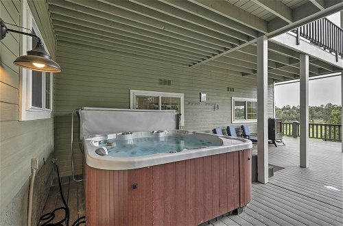 Photo 18 - Upscale Flagstaff Home w/ Hot Tub, Deck + Mtn View