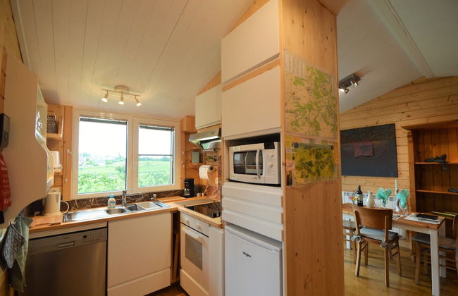 Pleasant Chalet in Anhee in a Charming Area - Foto 9