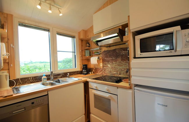 Pleasant Chalet in Anhee in a Charming Area - Foto 5
