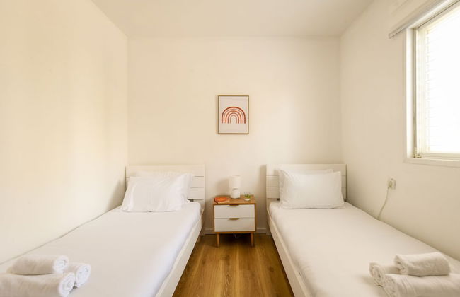 Seaside Escape with Private Patio by Sea N Rent - Foto 15