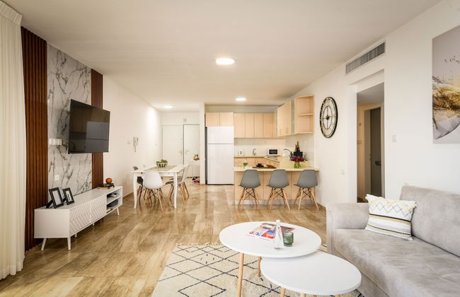 Seaside Escape with Private Patio by Sea N Rent - Foto 28