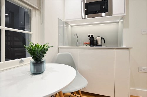 Photo 37 - Leinster Square Serviced Apartments by Concept Apartments