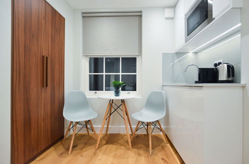 Photo 24 - Leinster Square Serviced Apartments by Concept Apartments