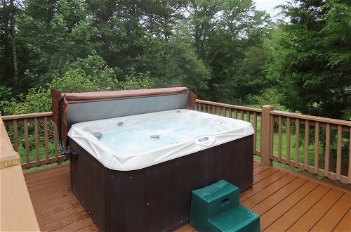 Photo 18 - Scenic 'fox Ridge Cabin' on 4 Acres w/ Hot Tub