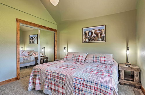 Photo 12 - Spacious Home w/ Private Hot Tub: Golf & Hike