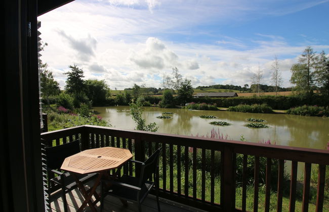 Beautiful Open Plan Lakeside Lodge, Shearsby - Foto 8