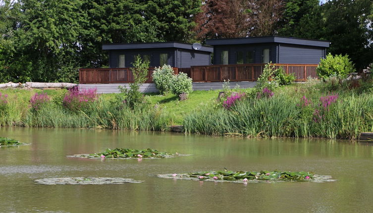 Foto 1 - Beautiful Open Plan Lakeside Lodge, Shearsby