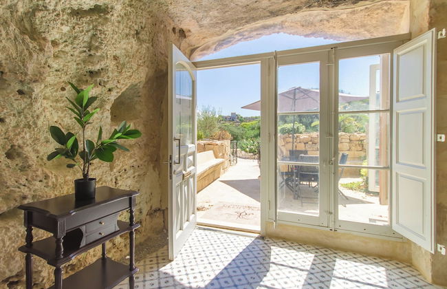 Pleasant Stone House & Jacuzzi St Martin - Photo 23