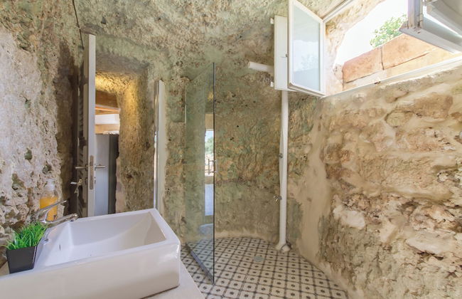 Pleasant Stone House & Jacuzzi St Martin - Photo 15