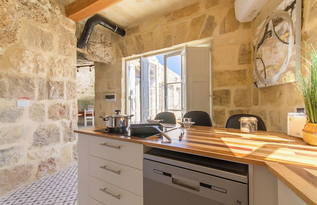 Pleasant Stone House & Jacuzzi St Martin - Photo 12