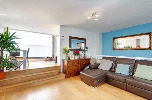 Foto 9 - Beautiful 2-bed Apartment in London