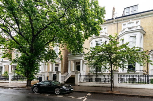 Photo 21 - Modern Apartment Near Central London