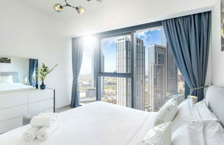 Photo 2 - LUX The Central Downtown Skyline Suite