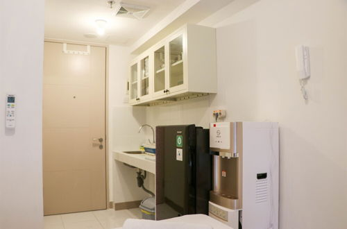 Photo 9 - Minimalist And Warm Studio Tokyo Riverside Pik 2 Apartment