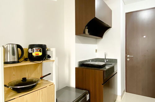 Foto 8 - Good Choice And Homey Studio Transpark Cibubur Apartment