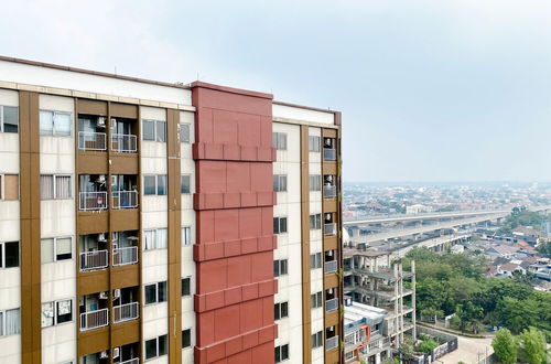 Photo 12 - Cozy Stay Studio Apartment At Gateway Park Lrt City Bekasi