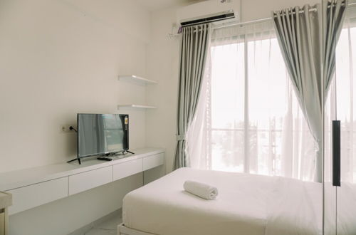 Photo 5 - Simply And Enjoy Living Studio Sky House Bsd Apartment