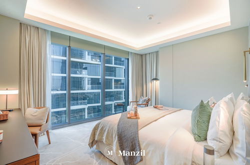 Photo 4 - Manzil - 3BR | Downtown | Connected to Dubai Mall