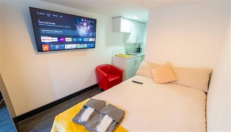 Photo 1 - Stunning 1-bed Studio in Birmingham Available